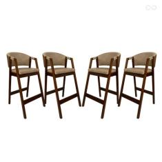 Kit 4 Banquetas Alta para Ilha de Cozinha Ravena Madeira Maciça Capucc