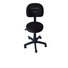 Cadeira mocho com encosto secretaria - base com rodízio - regulagem de altura a gás  pra dentista tatuador suede preto