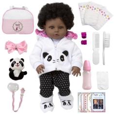 Boneca Tipo Reborn Menina Negra Panda Com Bolsa Acessórios - Cegonha R