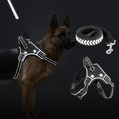 TECSPACE Conjunto de coleira e coleira para cães, à prova de fuga, refletivo, ajustável, macio, acolchoado com alça de controle fácil para cães e gatos pequenos, médios e grandes, camuflagem florestal