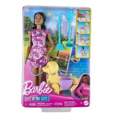 Boneca Barbie - Life in the City - Passeio com o Cachorrinho MATTEL