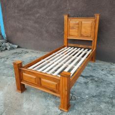 Cama de Solteiro em Madeira de Demolição Modelo Almofadas Sudeste Rústico