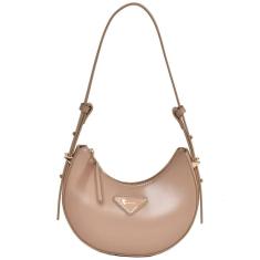 Bolsa de Ombro Arredondada Via Marte Meia Lua com Alça Ajustável B1-128