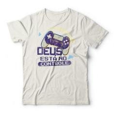 Camiseta Deus Está No Controle - Studio Geek, 4G, Off white