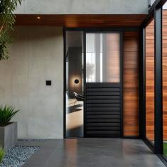 Porta de Correr Veneziana de Aluminio 215x100cm com Vidro Mini Boreal Preto