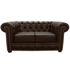 Sofá 2 Lugares Sala de Estar Chesterfield com Pés Madeira Couro Capuci