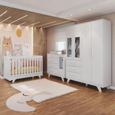 Quarto de Bebê Completo com Berço Cômoda e Guarda Roupa com Janela em 