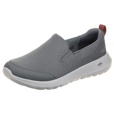 Skechers Go Walk Max Clinched – Tênis de caminhada masculino de malha atlética Double Gore Slip on, Cinza/Borgonha, 45
