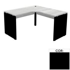 Mesa de Escritório em L Pé Painel PE25 em MDP 135 x 135 x 60 cm Preta com Base Preta