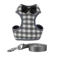 Conjunto de coleira e coleira para cães, malha macia, sem puxar, colete com sino de gravata borboleta para cães pequenos, filhotes e gatos, treinamento ao ar livre e corrida, padrão xadrez clássico