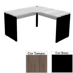 Mesa de Escritório em L Pé Painel Pe25 em Mdp 135 x 135 x 60 cm Cor Walnut e Base Preta