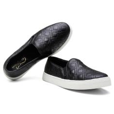 Tênis Slip On Feminino Couro Matelassê Conforto Versátil
