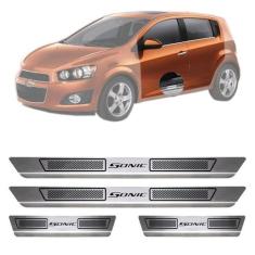 Soleira de Aço Inox Escovado Chevrolet Sonic 4 Portas 2012 13 14 15 - 