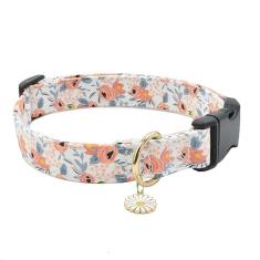 Linda coleira de cachorro de algodão, estampas de flores, coleiras macias ajustáveis para filhotes de cachorro para meninas pequenas, médias e grandes com pingentes de flores