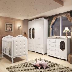 Quarto de Bebê com Guarda Roupa Cômoda com Janelas e Berço com Botões encapados Maya Provençal 100% Mdf Branco Brilho