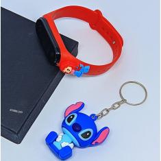 Kit Relógio Infantil Digital Led Bracelete Silicone + Chaveiro Mini Boneco 3D Emborrachado Super Heróis Lilo Stitch