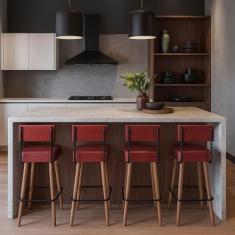 Banqueta Alta Cozinha 70cm Encosto Pé Madeira Kit 4 Barcelona PU Verme