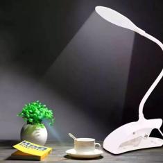 Luminária De Mesa Sem Fio Touch Screen 18 Leds Com Garra