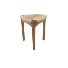 Banqueta Dália Baixa em Madeira de Eucalipto Amendoa