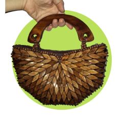 Bolsa Artesanal Peças Madeira Envernizada Marrom, Meia Lua