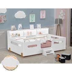Cama Infantil Montessoriana Mary com Escada Led e Nicho Branco/Caramelo + Acompanha Luminária Nuvem
