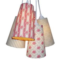 Lustre Pendente Luminária Revestida com Tecidos Romance Bege e Vermelh