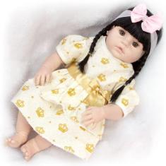 Boneca Bebê Reborn Menina Morena Vestido Dourado Acessórios - Cegonha 