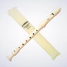 Flauta Doce YAMAHA Germânica YRS-23 c/ Capa