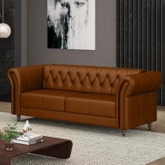 Sofá Living Sala de Estar Stanford Chesterfield 2 Lugares 220cm Pés de Madeira Couro Caramelo G58 - Gran Belo
