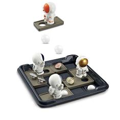 Espaço Interativo Astronauta Quadriculado Jogo de Tabuleiro de Raciocínio Lógico
