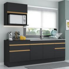 Cozinha Compacta Com Rodapé Com Armário E Balcão Preta