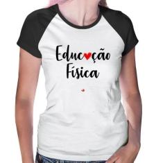 Baby Look Raglan Educação Física por amor - Foca na Moda, Branco, Pret