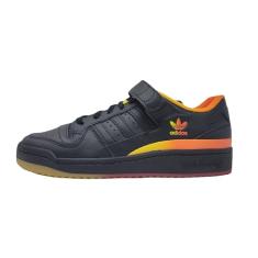 adidas Originals Forum Low Tênis masculino, preto/preto/laranja sísmica, tamanho 42, Core Black/Core Black/Laranja sísmica, 42