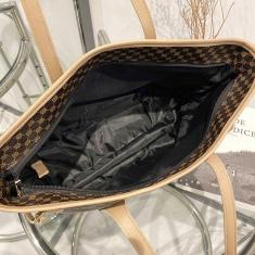 Bolsa Feminina com Estampa de Quadrinho com Alças