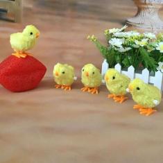 Pintinho Amarelinho Brinquedo De Pelúcia A Corda Infantil Fazendinha -