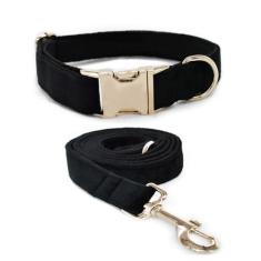 Conjunto de coleira e coleira de veludo macio com fivela de metal resistente - Coleiras ajustáveis duráveis para animais de estimação com trelas para cães pequenos, médios e grandes - Confortável e