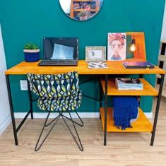 Mesa para Escritório de Ferro e Madeira com Prateleiras Style Industri