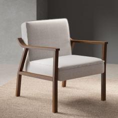 Poltrona em Madeira Maciça Antônia Volttoni Nogueira/Bege