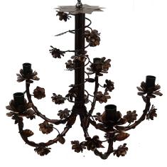 Lustre de Fabricação Própria Arte em Ferro com Flores para Varanda