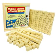 Material Dourado De Plástico Com Caixa de Madeira 62 Peças Carimbras