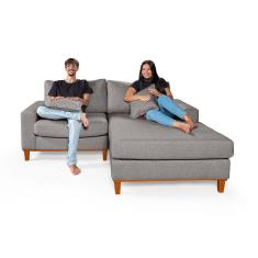 Sofa Living 2 Lugares Chaise Revestido Linho Base em Madeira