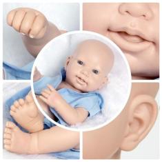 Boneco Tipo Reborn Baby Menino Careca Senta Pode Dar Banho - Cegonha R