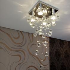 Lustre para sala de jantar com 50cm de altura em cristais legítimos k9
