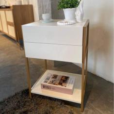 Mesa de Cabeceira 45cm 2 gavetas 1 prateleira Estrutura metálica Compl