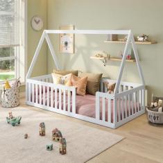 Cama Montessoriana Solteiro em Mdf e Madeira com Grade e Telhado Giuli