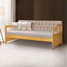 Sofá Cama Dublin Mona Estofado Capitonê Veludo Bege Madeira com 1 Colc