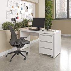 Mesa de Escritório 135cm com Gaveteiro com Rodízio Ficus Cabecasa Madeiramadeira Branco