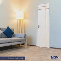 Kit Porta de Madeira Decorada 212x85cm com Batente de Alumínio 3,6cm Mantiqueira mgm