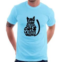 Camiseta Time spend with cats is never wasted - Foca na Moda, Azul beb