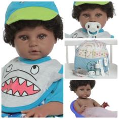 Boneco Bebê Reborn Articulado Cabelo Enrolado Tubarãozinho - Cegonha R